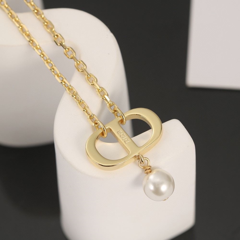 chr1st1an D10r necklaces